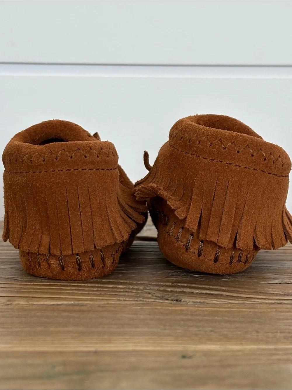 Minnetonka Infant Riley Bootie in Brown Suede Size 1